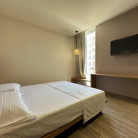 Hotel Oni
