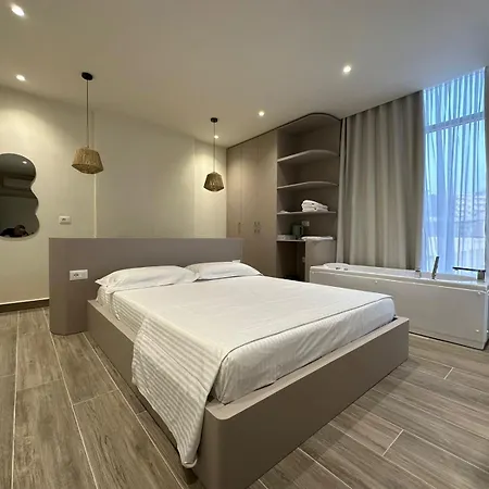 Oni Hotel 4*